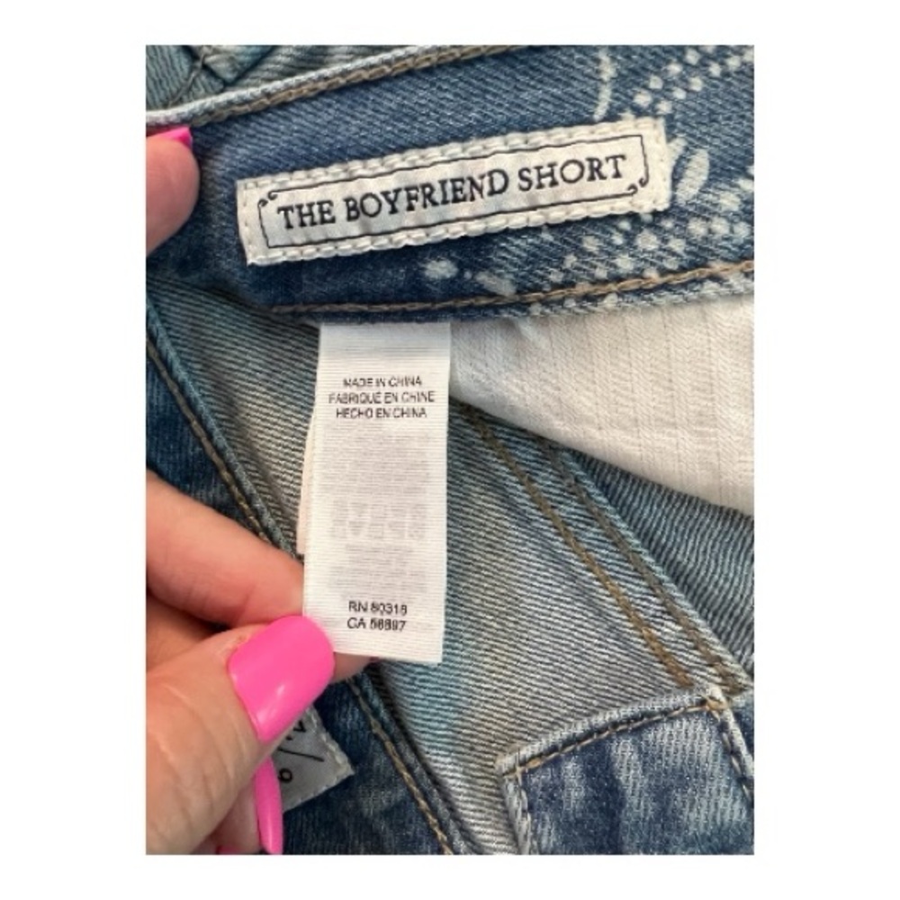 💙🤍 EUC LUCKY BRAND Light Wash “The Boyfriend Short” Denim Shorts | Sz 6 / 28 - Picture 6 of 8